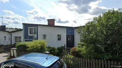 Lägenheter att hyra i Botkyrka - Bild från Google Street View