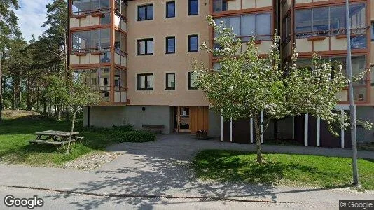 Bostadsrätter till salu i Haninge - Bild från Google Street View