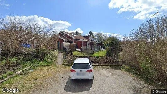 Lägenheter till salu i Ekerö - Bild från Google Street View