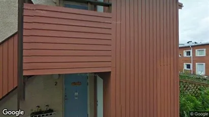 Bostadsrätter till salu i Tyresö - Bild från Google Street View