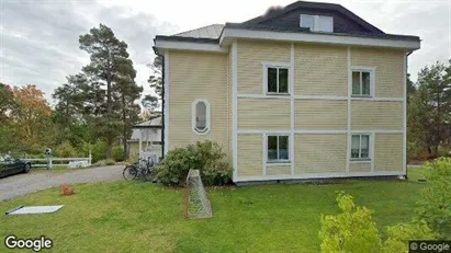 Bostadsrätter till salu i Nacka - Bild från Google Street View