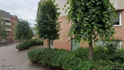 Lägenheter till salu i Huddinge - Bild från Google Street View