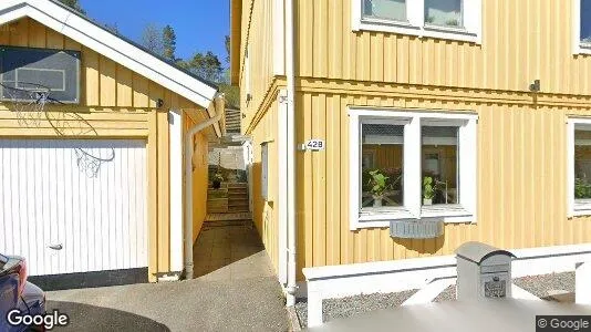 Bostadsrätter till salu i Mark - Bild från Google Street View