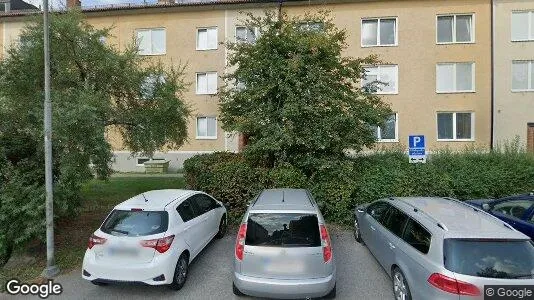 Lägenheter till salu i Huddinge - Bild från Google Street View