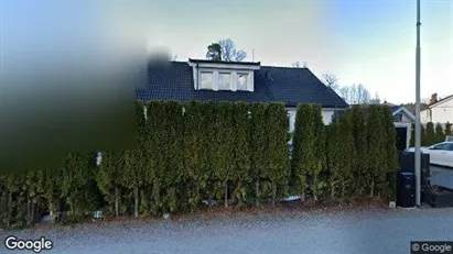 Lägenheter till salu i Huddinge - Bild från Google Street View