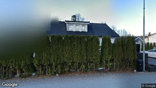 Lägenheter till salu i Huddinge - Bild från Google Street View
