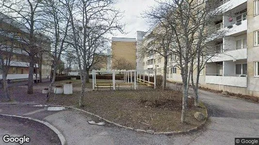 Lägenheter att hyra i Huddinge - Bild från Google Street View