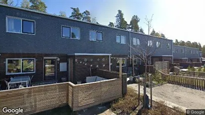 Bostadsrätter till salu i Österåker - Bild från Google Street View