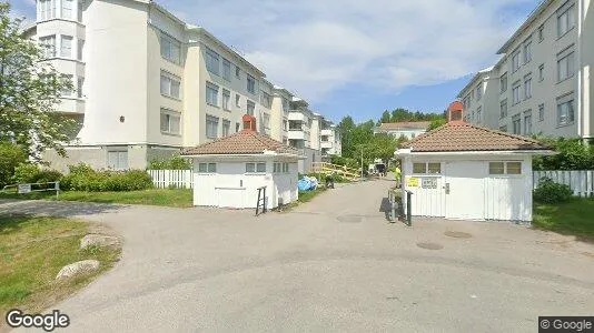 Bostadsrätter till salu i Haninge - Bild från Google Street View