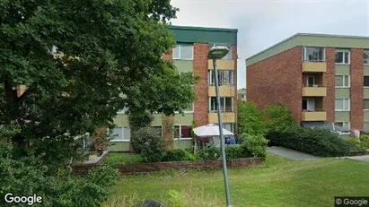 Lägenheter till salu i Huddinge - Bild från Google Street View