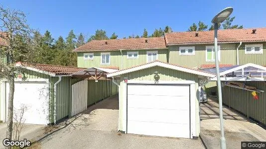Lägenheter till salu i Tyresö - Bild från Google Street View