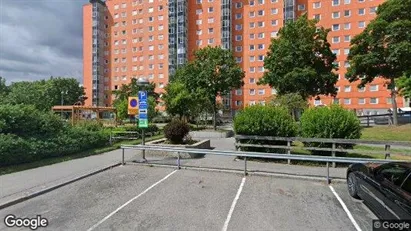 Bostadsrätter till salu i Huddinge - Bild från Google Street View