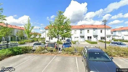 Bostadsrätter till salu i Haninge - Bild från Google Street View