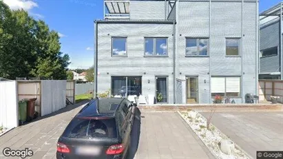 Lägenheter till salu i Järfälla - Bild från Google Street View