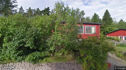 Lägenheter till salu i Huddinge - Bild från Google Street View