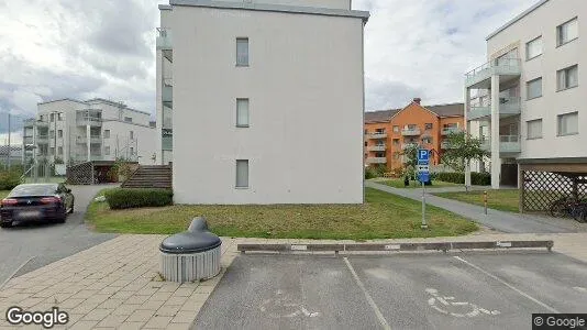 Lägenheter till salu i Huddinge - Bild från Google Street View