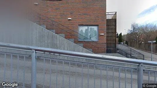 Lägenheter till salu i Huddinge - Bild från Google Street View