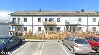 Bostadsrätter till salu i Haninge - Bild från Google Street View