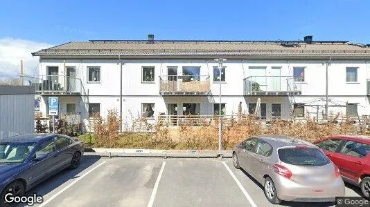 Bostadsrätter till salu i Haninge - Bild från Google Street View