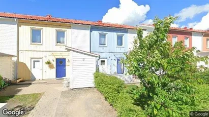 Lägenheter till salu i Haninge - Bild från Google Street View