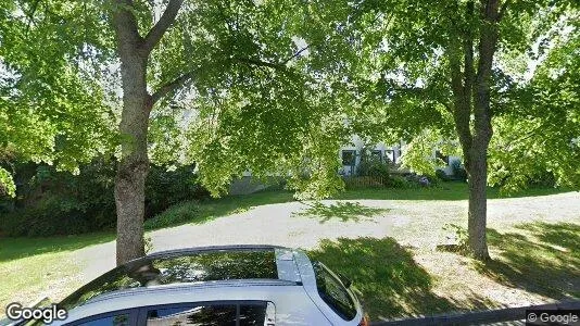 Lägenheter till salu i Haninge - Bild från Google Street View