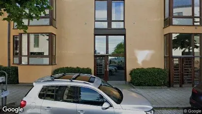 Lägenheter till salu i Hammarbyhamnen - Bild från Google Street View