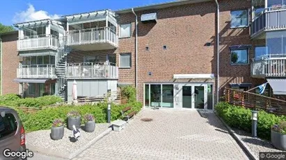 Bostadsrätter till salu i Haninge - Bild från Google Street View