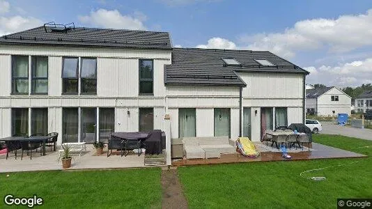 Bostadsrätter till salu i Huddinge - Bild från Google Street View