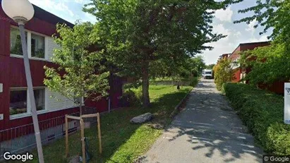 Bostadsrätter till salu i Nacka - Bild från Google Street View