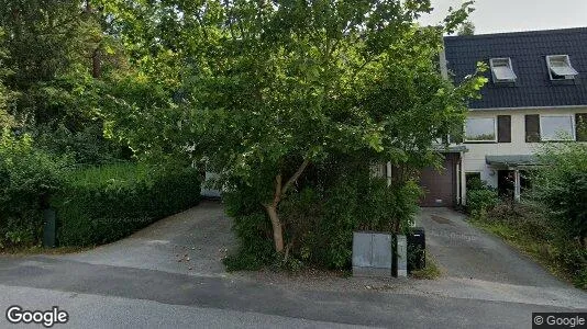 Lägenheter till salu i Huddinge - Bild från Google Street View