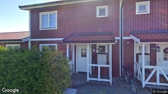 Bostadsrätter till salu i Haninge - Bild från Google Street View