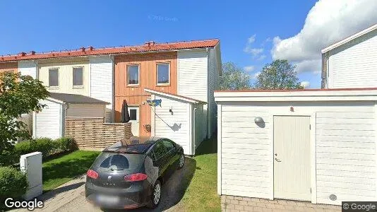 Bostadsrätter till salu i Haninge - Bild från Google Street View