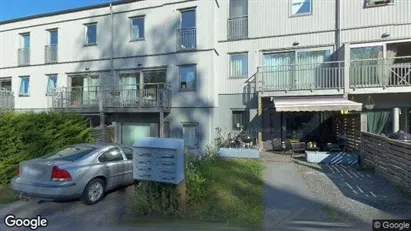 Lägenheter till salu i Haninge - Bild från Google Street View