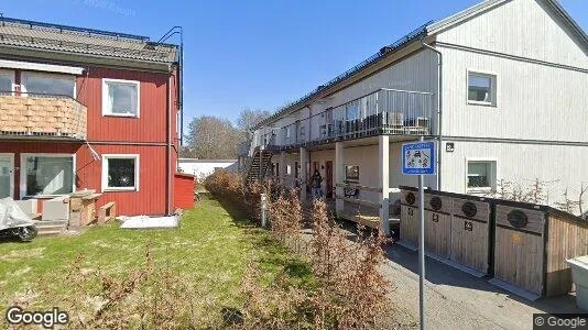 Lägenheter till salu i Haninge - Bild från Google Street View