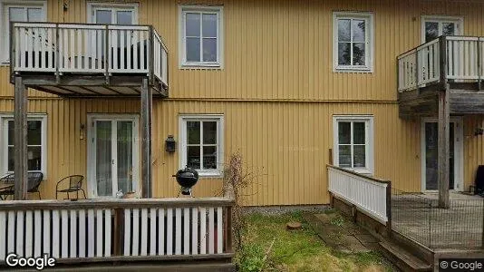 Lägenheter till salu i Haninge - Bild från Google Street View