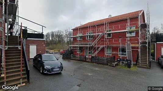Bostadsrätter till salu i Haninge - Bild från Google Street View