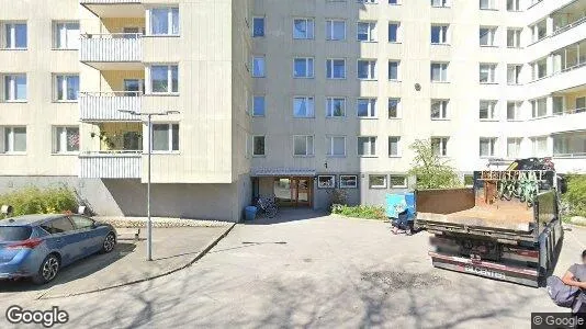 Bostadsrätter till salu i Tyresö - Bild från Google Street View