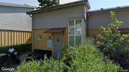 Bostadsrätter till salu i Botkyrka - Bild från Google Street View