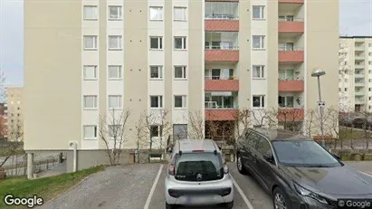 Bostadsrätter till salu i Huddinge - Bild från Google Street View