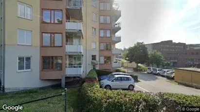 Bostadsrätter till salu i Nacka - Bild från Google Street View