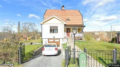 Lägenheter till salu i Upplands Väsby - Bild från Google Street View