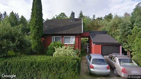 Lägenheter till salu i Huddinge - Bild från Google Street View