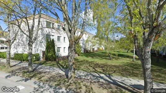 Bostadsrätter till salu i Upplands-Bro - Bild från Google Street View
