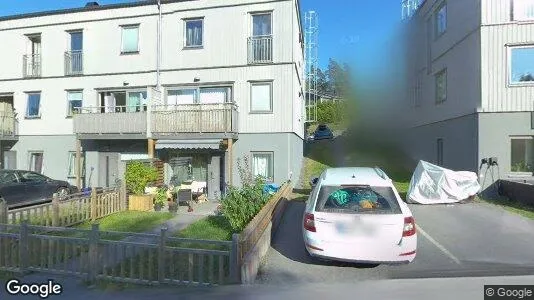 Bostadsrätter till salu i Haninge - Bild från Google Street View