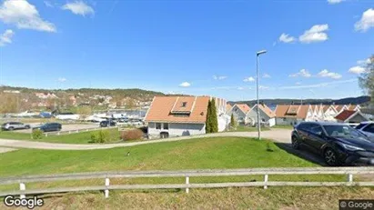 Bostadsrätter till salu i Orust - Bild från Google Street View
