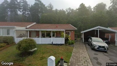 Lägenheter till salu i Lidköping - Bild från Google Street View