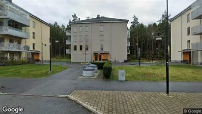 Lägenheter till salu i Upplands Väsby - Bild från Google Street View