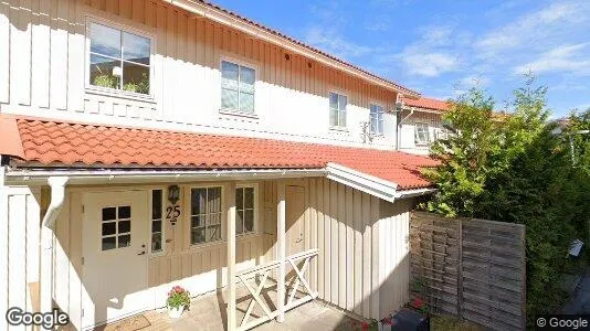 Bostadsrätter till salu i Strömstad - Bild från Google Street View