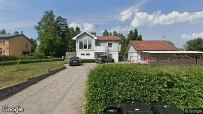 Lägenheter till salu i Botkyrka - Bild från Google Street View