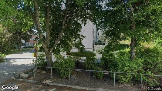 Bostadsrätter till salu i Haninge - Bild från Google Street View